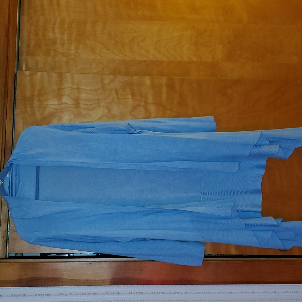ROAMANS SZ 1X 22/24 LIGHT BLUE LONG SHRUG/SWEATER nice condition..time to swap